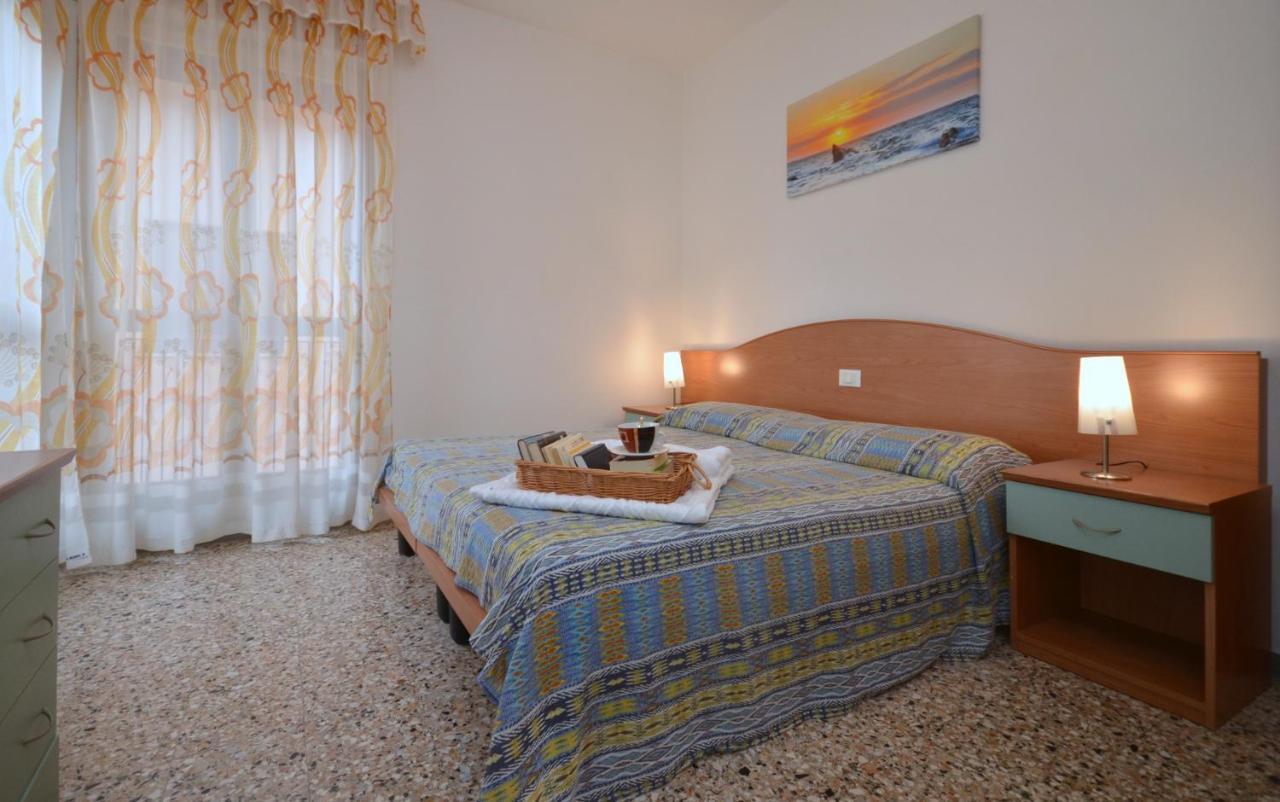 Appartamenti Dal Moro Lignano Sabbiadoro Extérieur photo