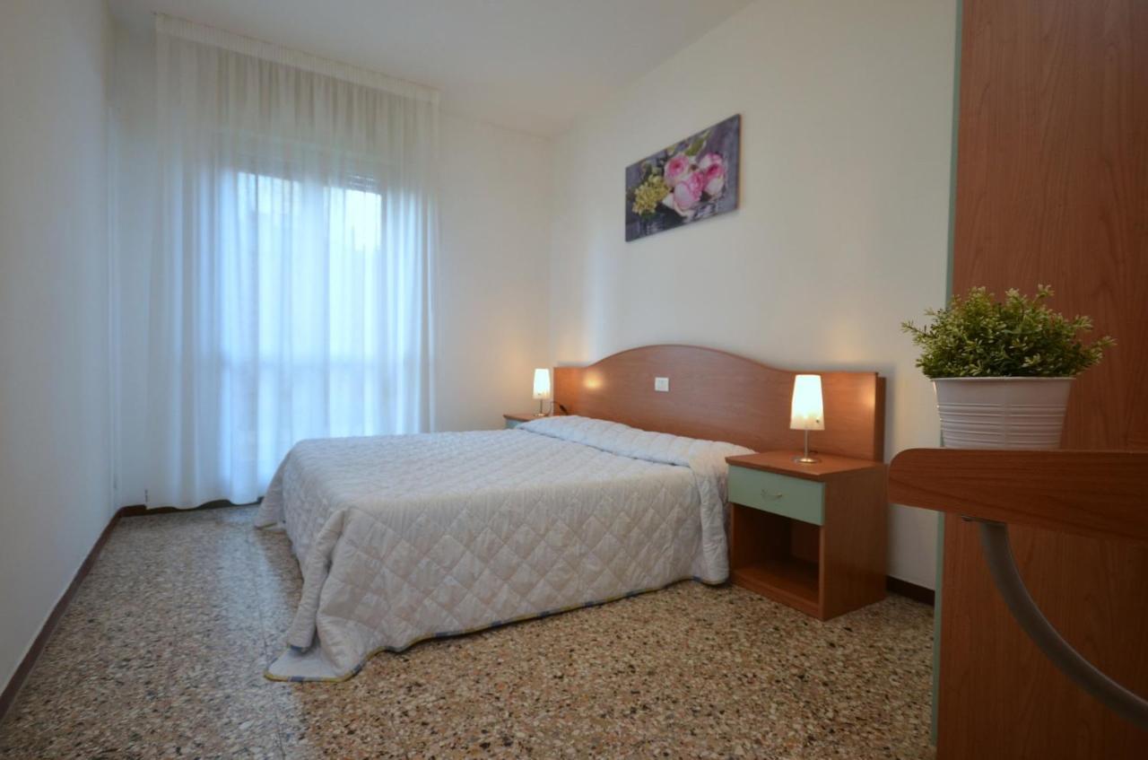 Appartamenti Dal Moro Lignano Sabbiadoro Extérieur photo