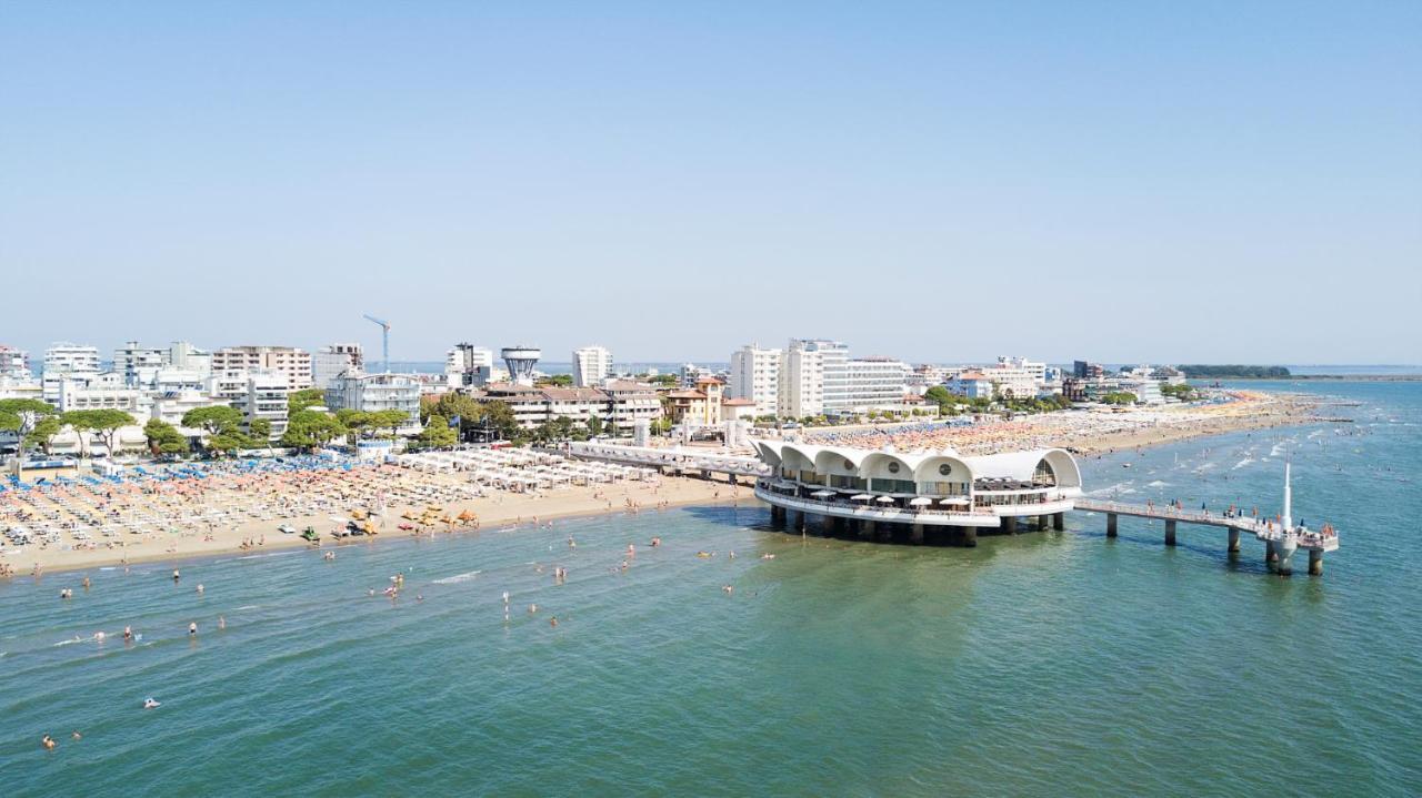 Appartamenti Dal Moro Lignano Sabbiadoro Extérieur photo